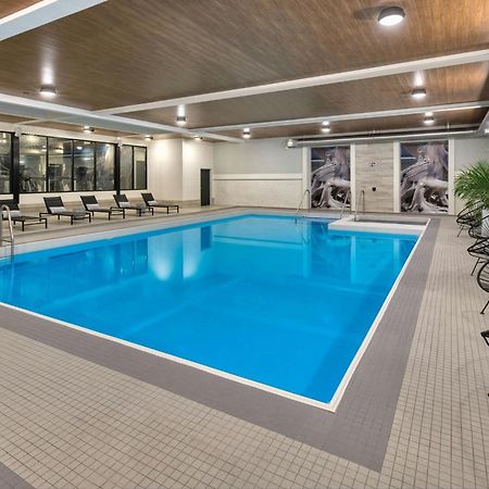 The Insignia Hotel, Sarnia, A Tribute Portfolio Hotel Exterior foto