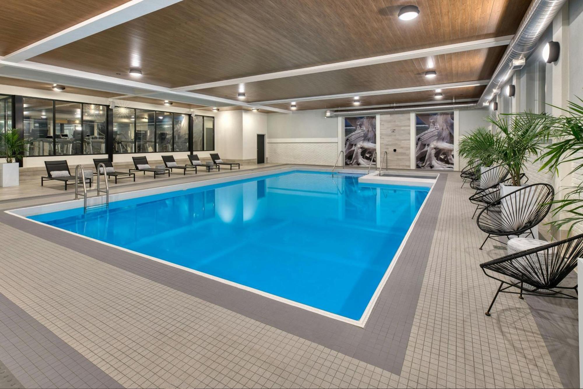 The Insignia Hotel, Sarnia, A Tribute Portfolio Hotel Exterior foto