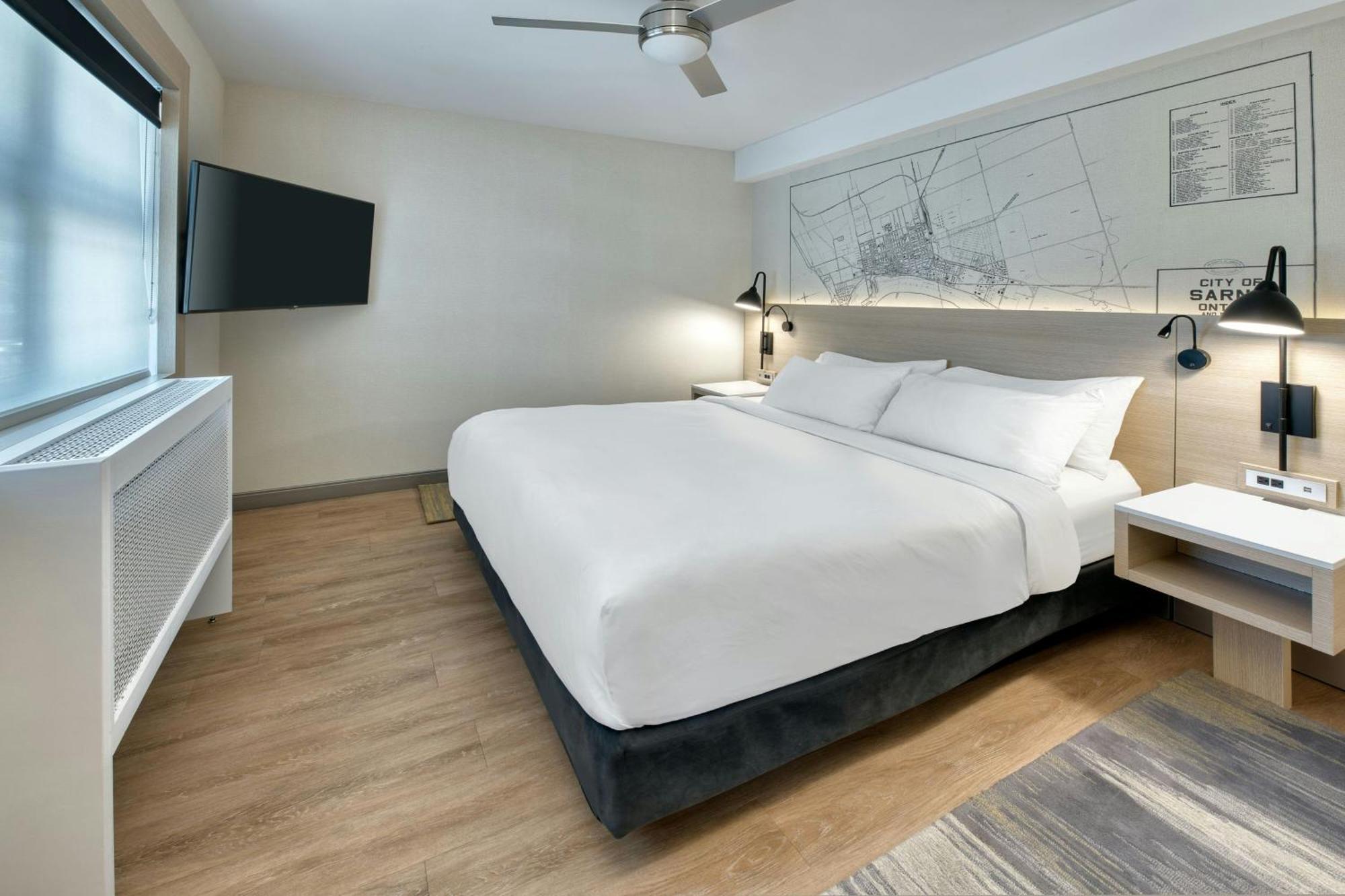 The Insignia Hotel, Sarnia, A Tribute Portfolio Hotel Exterior foto
